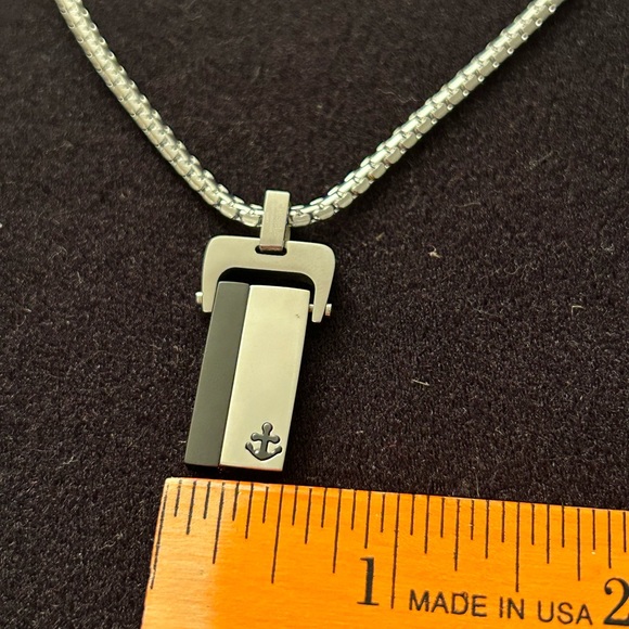 Brand New, Anchor Design Necklace - Picture 8 of 9